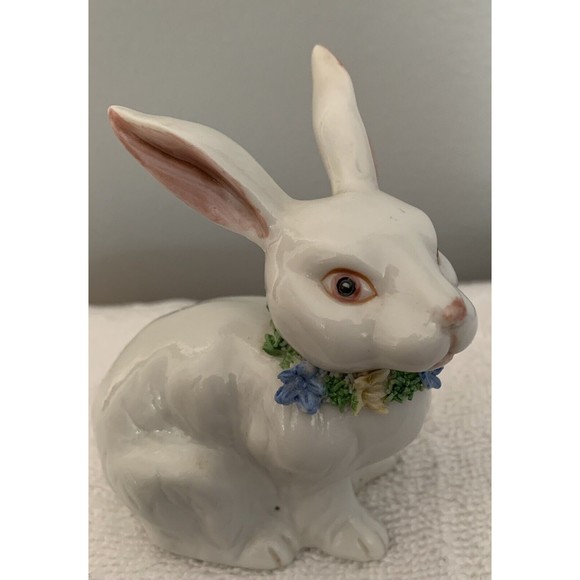 Porcelain White Rabbit 1979 Enesco Flower Neckband 3 1/2” Vintage Read Desc - Picture 2 of 6